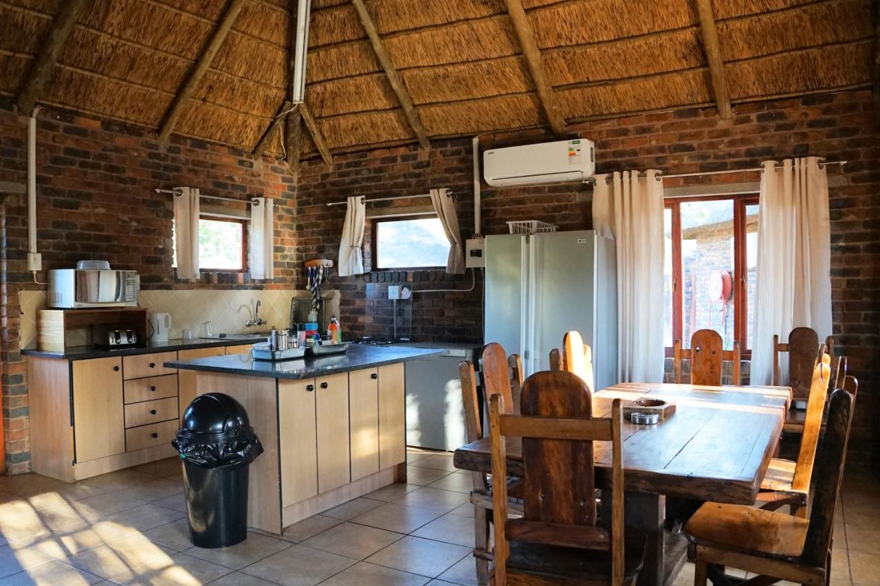 Kwele Game Lodge Beauty Exterior photo